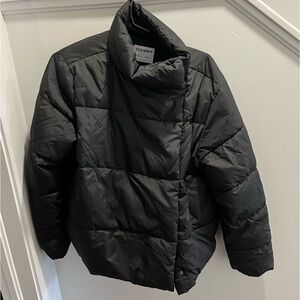 Women’s stylish puffer jacket